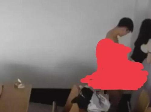 大学网课吃瓜事件,揭秘大学课堂上的“另类”现象